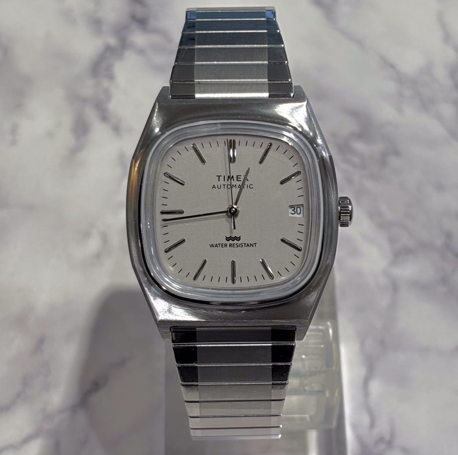 TIMEX】 ブラウン管TVの様なフォルムが魅力のE-line Automatic をご