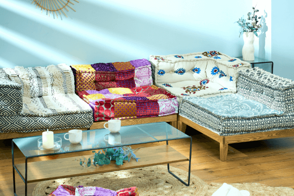 パリのアパートメントの一室