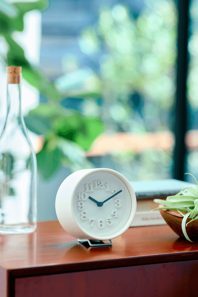 新生活の始まりに。ともに時を刻む時計。