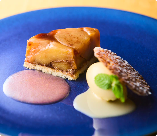 青森県産りんごのタルトタタン