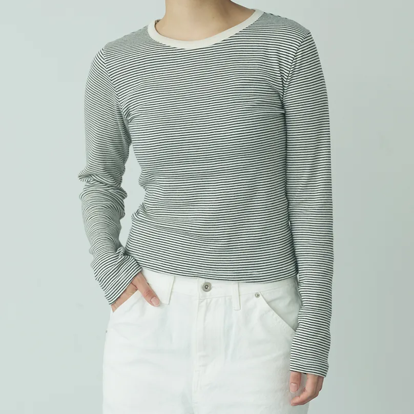 細ボーダーロングTシャツ スリーク