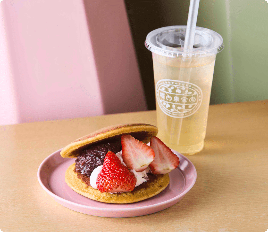 くだもの生どらやき いちごドリンクセット