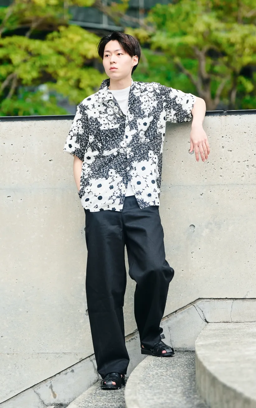 look04
