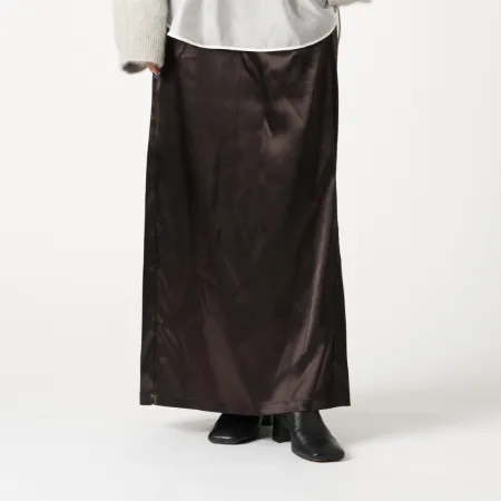 ストレッチサテンタイトスカート