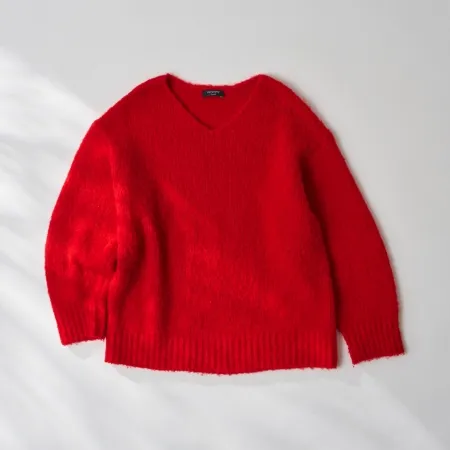 Vネックプルオーバーニット